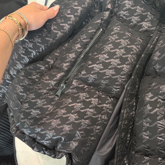 Moncler Black Patterned Jacket with Fur Trim - Picture 4 of 10